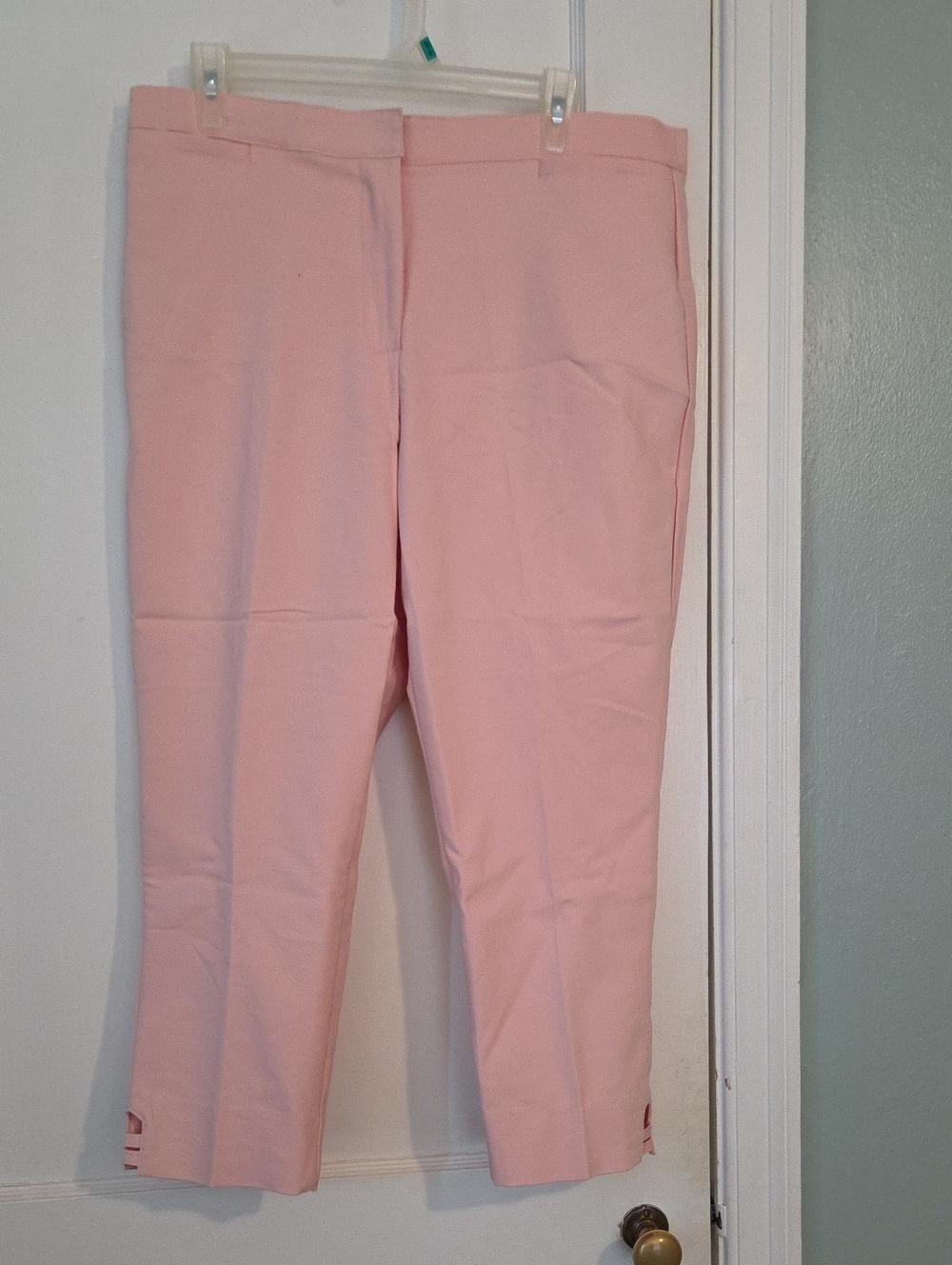 Ruby Rd. Blush Pink Cropped Stretch Pants